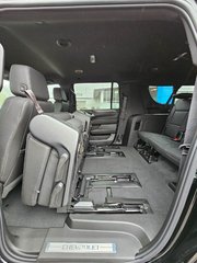 2024 Chevrolet Suburban in Pickering, Ontario - 34 - w320h240px