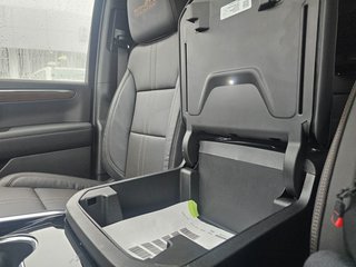 2025 Chevrolet Suburban in Pickering, Ontario - 33 - w320h240px