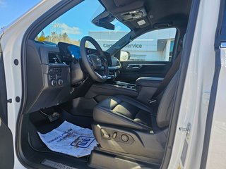 2025 Chevrolet Suburban in Pickering, Ontario - 13 - w320h240px