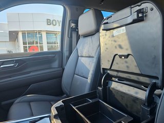 2025 Chevrolet Suburban in Pickering, Ontario - 30 - w320h240px