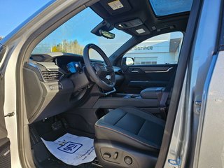 2025 GMC Acadia in Pickering, Ontario - 13 - w320h240px