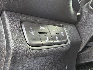 2020 Hyundai Santa Fe in Pickering, Ontario - 25 - w320h240px