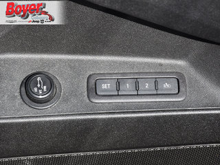 2018 Chevrolet Equinox in Pickering, Ontario - 12 - w320h240px