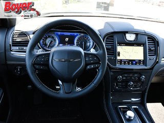 2023 Chrysler 300 in Pickering, Ontario - 21 - w320h240px