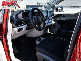 2024 Chrysler Grand Caravan in Pickering, Ontario - 9 - w320h240px