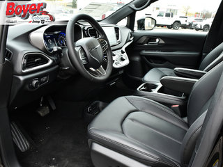 2025 Chrysler Grand Caravan in Pickering, Ontario - 12 - w320h240px