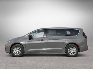 2025 Chrysler Pacifica in Pickering, Ontario - 3 - w320h240px