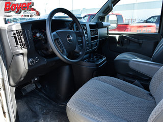 2019 GMC Savana Passenger in Pickering, Ontario - 13 - w320h240px