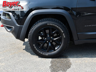 2016 Jeep Cherokee in Pickering, Ontario - 4 - w320h240px