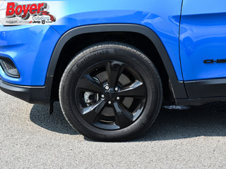 2022 Jeep Cherokee in Pickering, Ontario - 4 - w320h240px