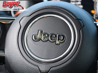 2023 Jeep Gladiator in Pickering, Ontario - 24 - w320h240px