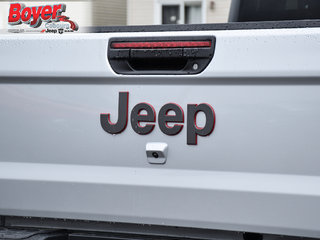 2023 Jeep Gladiator in Pickering, Ontario - 7 - w320h240px