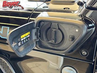 2023 Jeep Wrangler 4xe in Pickering, Ontario - 10 - w320h240px