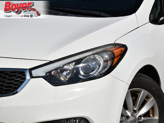 2014 Kia Forte in Pickering, Ontario - 2 - w320h240px