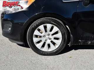 2015 Kia Rio in Pickering, Ontario - 4 - w320h240px