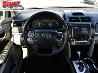 2014 Toyota Camry in Pickering, Ontario - 15 - w320h240px