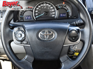 2014 Toyota Camry in Pickering, Ontario - 16 - w320h240px