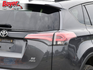 2017 Toyota RAV4 in Pickering, Ontario - 9 - w320h240px