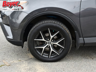 2017 Toyota RAV4 in Pickering, Ontario - 4 - w320h240px