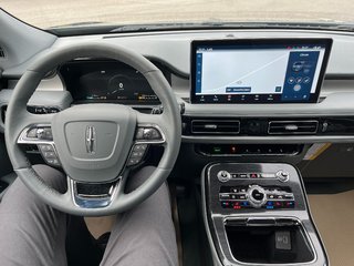 2023 Lincoln NAUTILUS in Pickering, Ontario - 16 - w320h240px