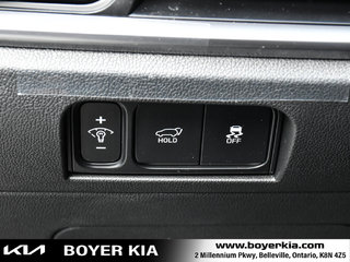 2025 Kia SORENTO HEV in Pickering, Ontario - 13 - w320h240px