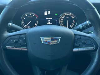 2023 Cadillac XT4 in Pickering, Ontario - 10 - w320h240px