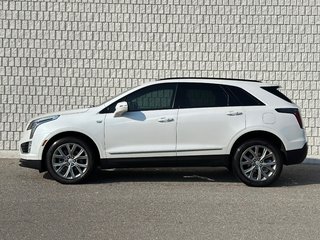 2021  XT5 AWD SPORT in Pickering, Ontario - 2 - w320h240px