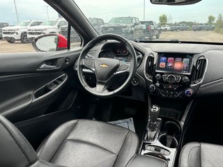 2016 Chevrolet Cruze in Pickering, Ontario - 10 - w320h240px