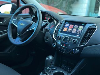 2017 Chevrolet Cruze in Pickering, Ontario - 9 - w320h240px