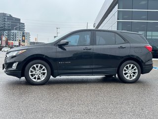 2018 Chevrolet Equinox in Pickering, Ontario - 2 - w320h240px