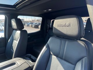 2021 Chevrolet Silverado 1500 in Pickering, Ontario - 12 - w320h240px