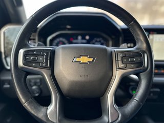 2022 Chevrolet Silverado 1500 in Pickering, Ontario - 8 - w320h240px