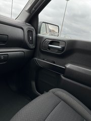 2023 Chevrolet Silverado 1500 in Pickering, Ontario - 17 - w320h240px