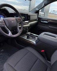 2023 Chevrolet Silverado 1500 in Pickering, Ontario - 14 - w320h240px