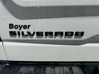 2023 Chevrolet Silverado Crew High Country 4WD in Pickering, Ontario - 8 - w320h240px