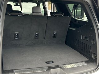 2022 Chevrolet Suburban in Pickering, Ontario - 22 - w320h240px