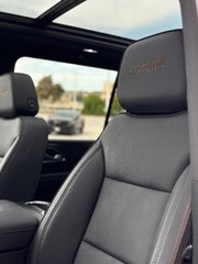 2022 Chevrolet Suburban in Pickering, Ontario - 8 - w320h240px