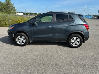 2022 Chevrolet Trax in Lindsay, Ontario - 5 - w320h240px