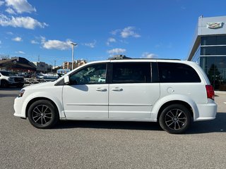 2017 Dodge Grand Caravan in Pickering, Ontario - 2 - w320h240px