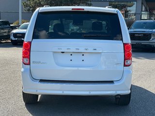 2017 Dodge Grand Caravan in Pickering, Ontario - 4 - w320h240px