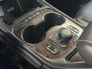 2022 GMC Acadia in Pickering, Ontario - 12 - w320h240px