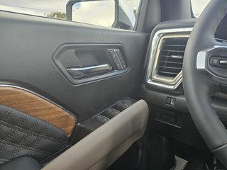 2024 GMC Canyon in Pickering, Ontario - 13 - w320h240px