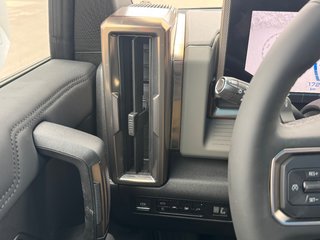 2025 GMC HUMMER EV SUV in Pickering, Ontario - 24 - w320h240px