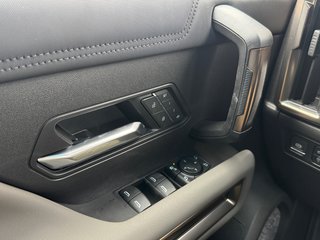 2025 GMC HUMMER EV SUV in Pickering, Ontario - 23 - w320h240px
