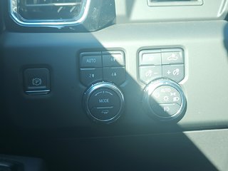 2024 GMC Sierra 1500 in Pickering, Ontario - 13 - w320h240px