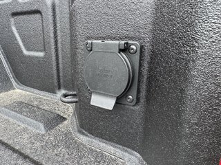 2025 GMC Sierra 1500 in Pickering, Ontario - 11 - w320h240px