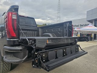 2025 GMC Sierra 2500 HD in Pickering, Ontario - 7 - w320h240px