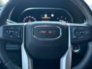 2023 GMC Yukon in Pickering, Ontario - 8 - w320h240px