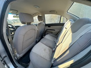 2007 Hyundai Accent in Pickering, Ontario - 12 - w320h240px