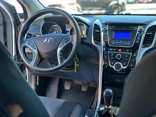 2014 Hyundai Elantra GT in Pickering, Ontario - 8 - w320h240px